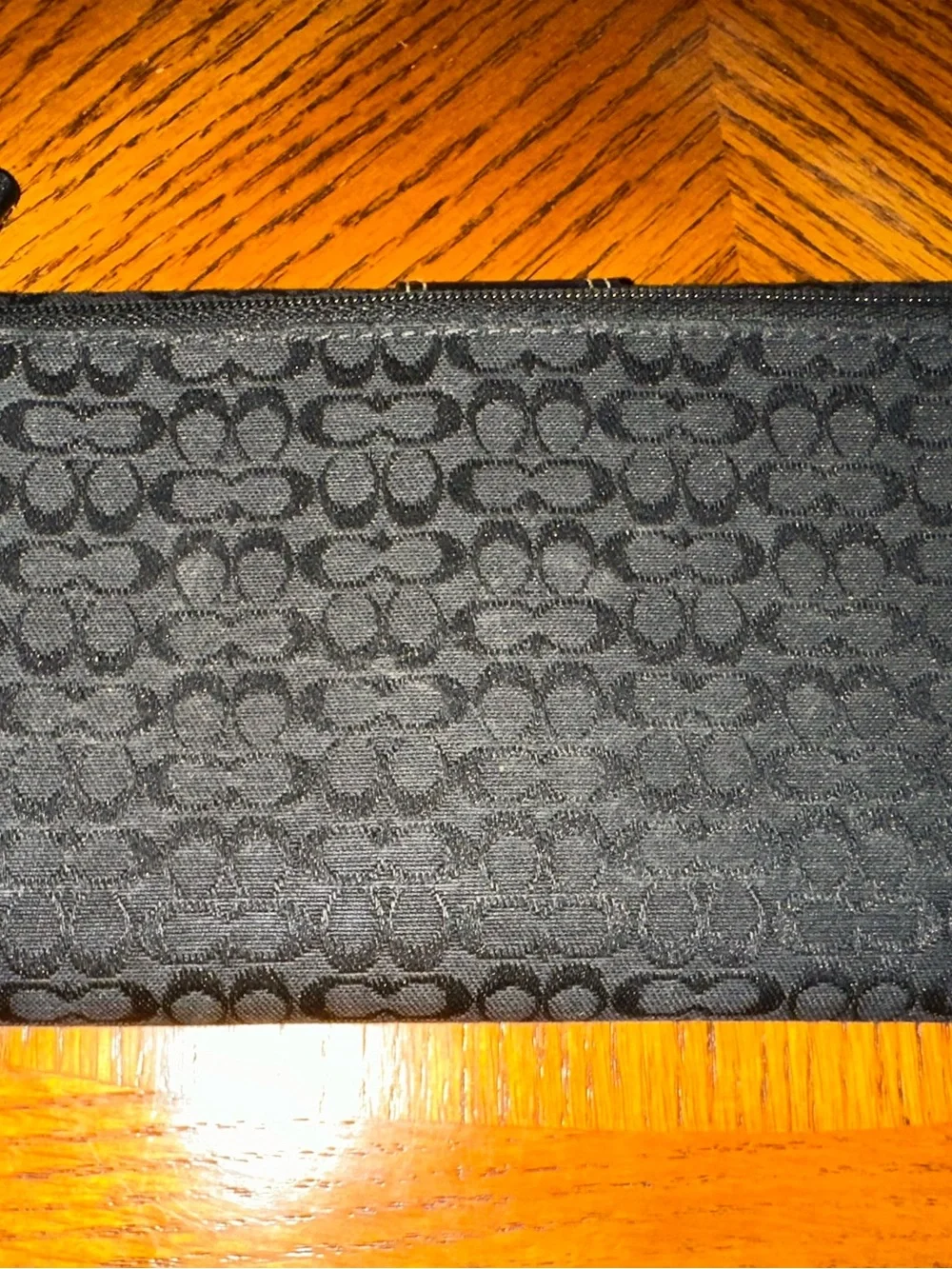 Coach Hampton Wallet - Picture 5 of 13